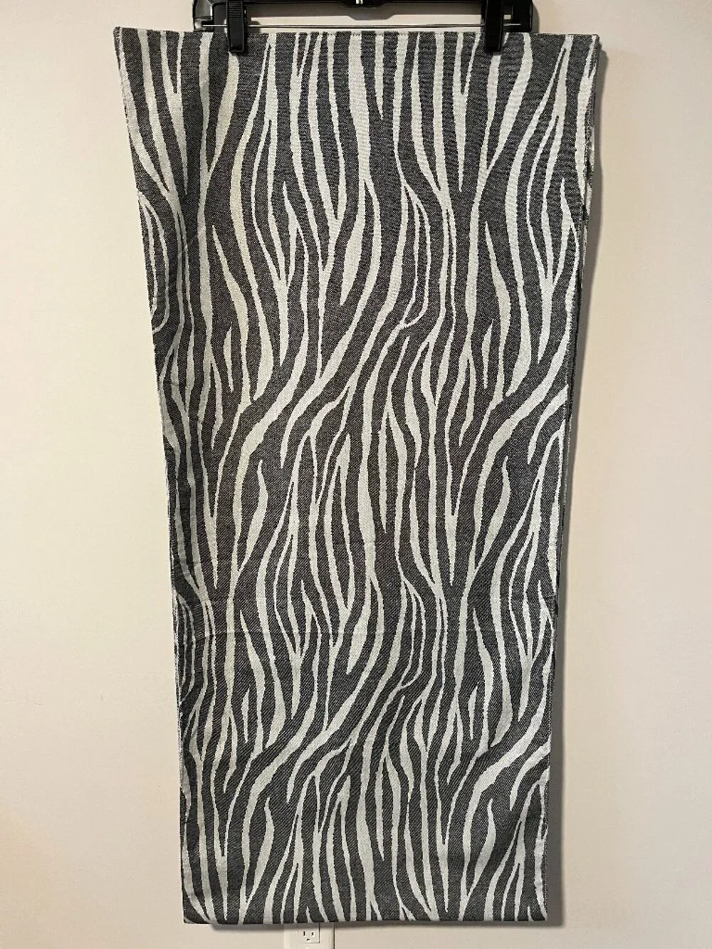 Diane Von Furstenberg Table Runner 90